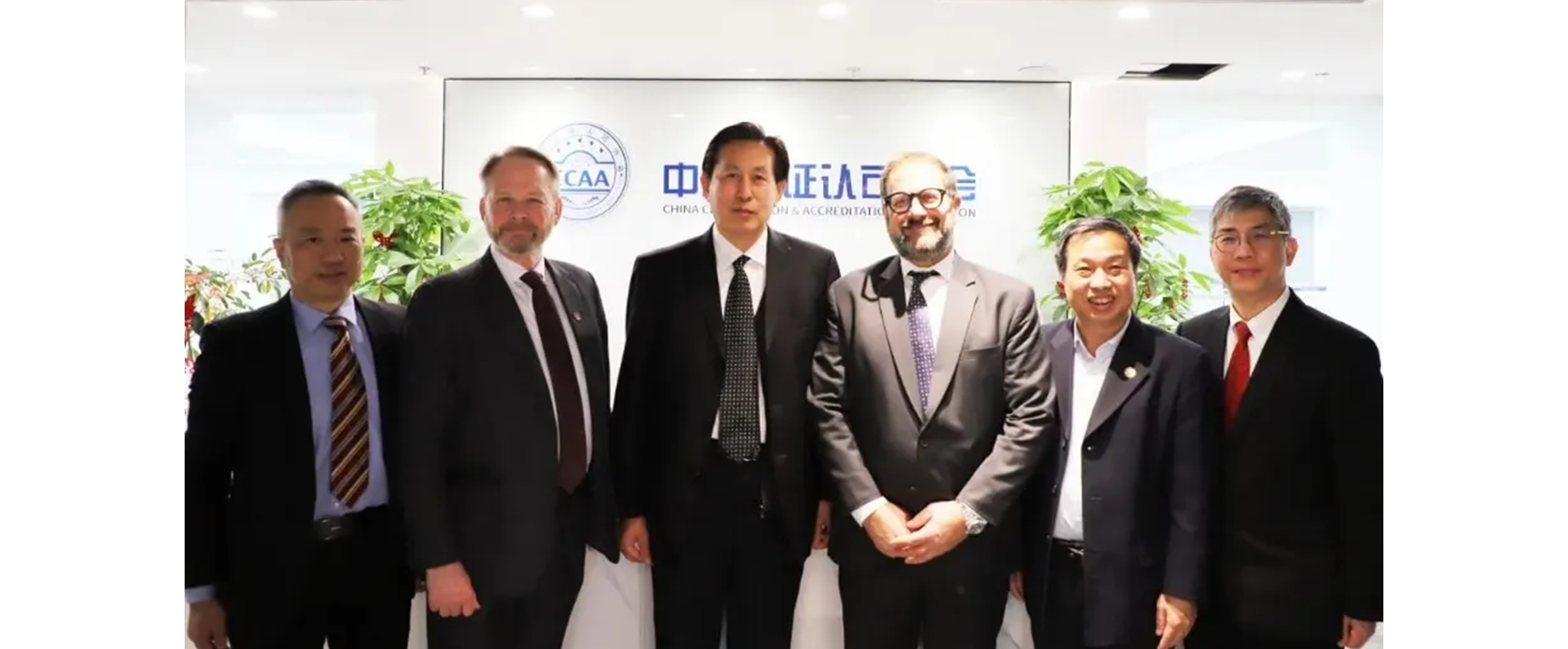 中国认证认可协会领导会见挪威船级社全球高级总裁尼高拉•普里瓦托